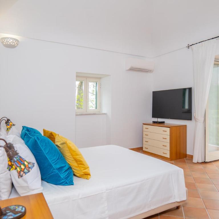 YourHome - Casa Moscatelli 150 steps - Two-Bedroom House - 3