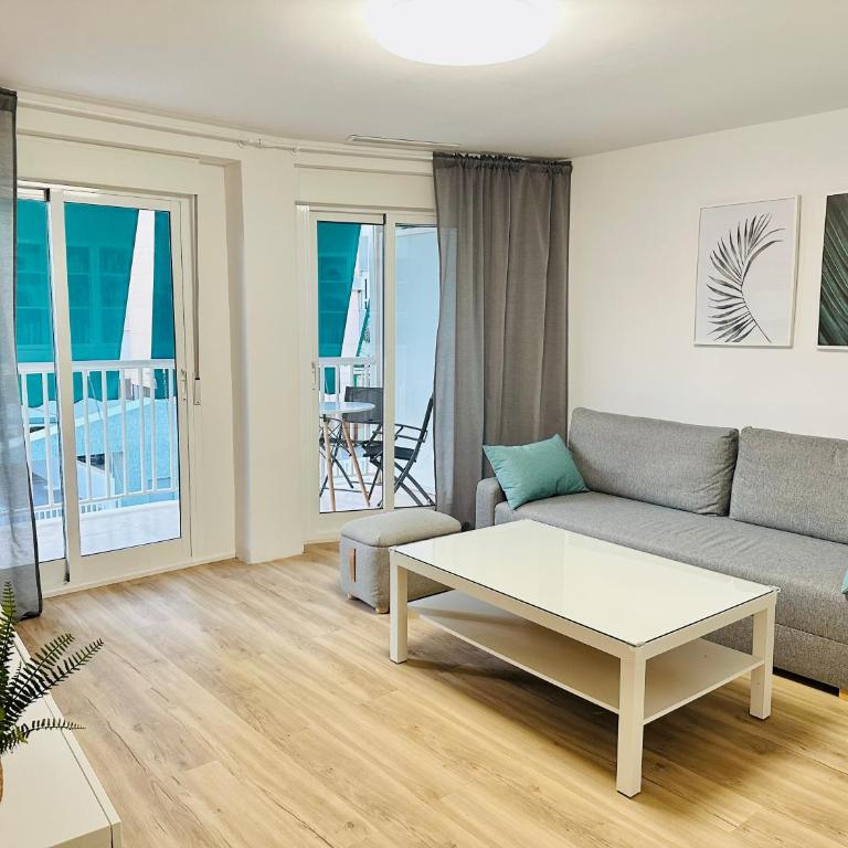 Welcome & Bienvenido a Santa Pola Apartamento a 30 metros de la Gran Playa - Apartamento de 3 dormitorios - 4