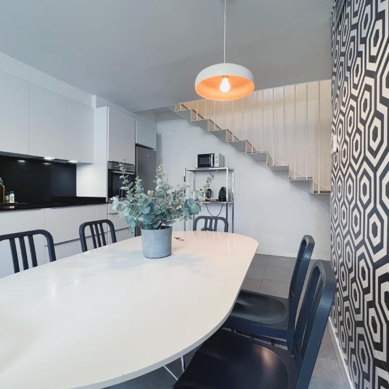 Stay U-nique Apartments Pellaires - Three-Bedroom Apartment - 22