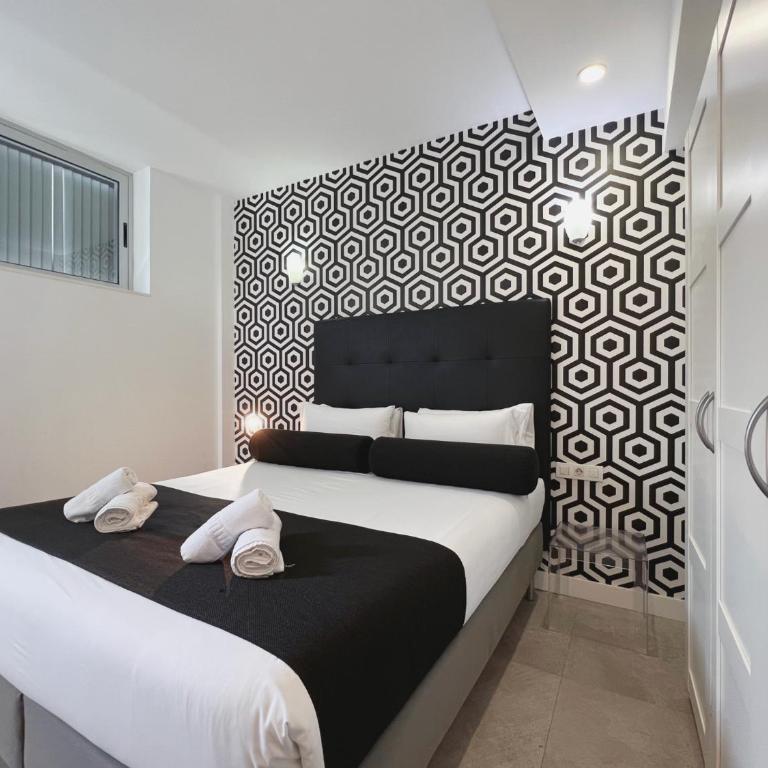 Stay U-nique Apartments Pellaires - Three-Bedroom Apartment - 5