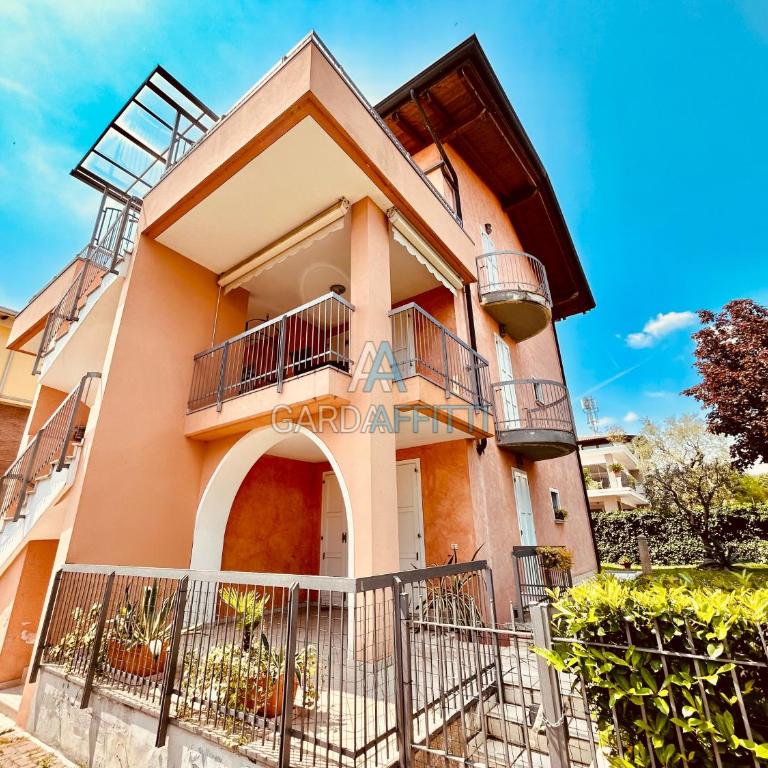 LaSirmioncina - A soli 2 minuti a piedi dal Lago - Appartamento con 1 Camera da Letto - 1