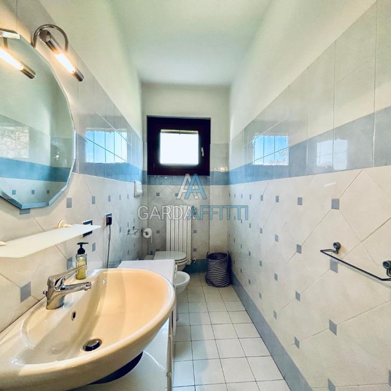 LaSirmioncina - A soli 2 minuti a piedi dal Lago - Appartamento con 1 Camera da Letto - 30