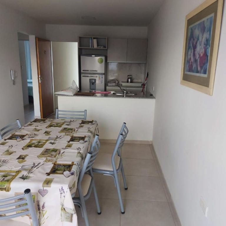 DEPARTAMENTO CENTRICO CATAMARCA - Apartamento de 2 dormitorios - 1