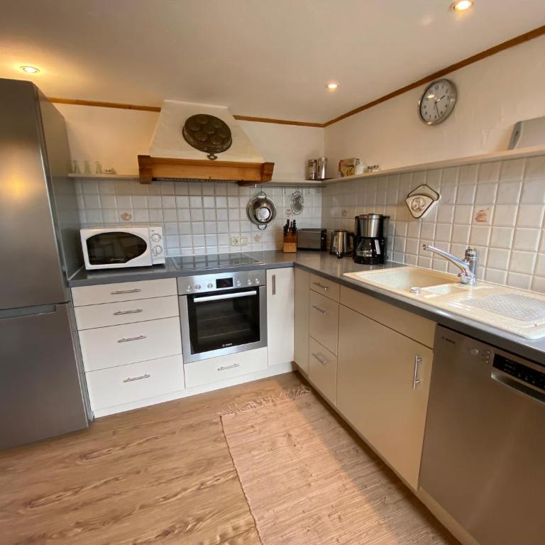 Direkt am Hopfensee- große Ferienwohnung - Apartment mit 1 Schlafzimmer - 10