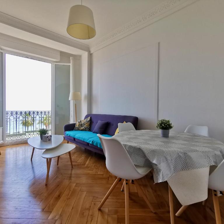 Le Palazzo 219 by Booking Guys - One-Bedroom Apartment - 2