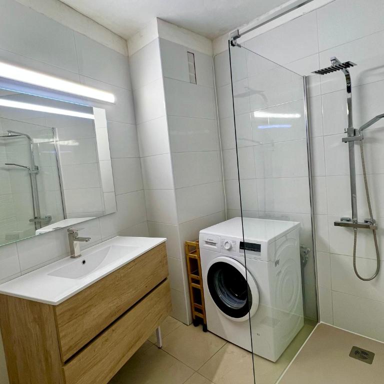 By the beach, sea view - Apartamento con vistas al mar - 10