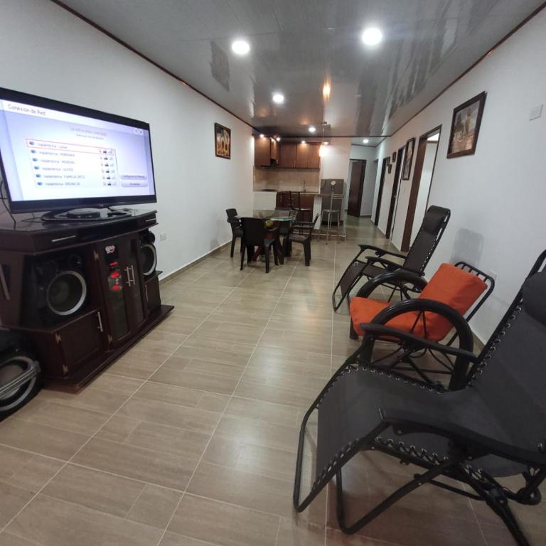 Casa Completa, Hospedaje llanero - Casa de 3 dormitorios - 1