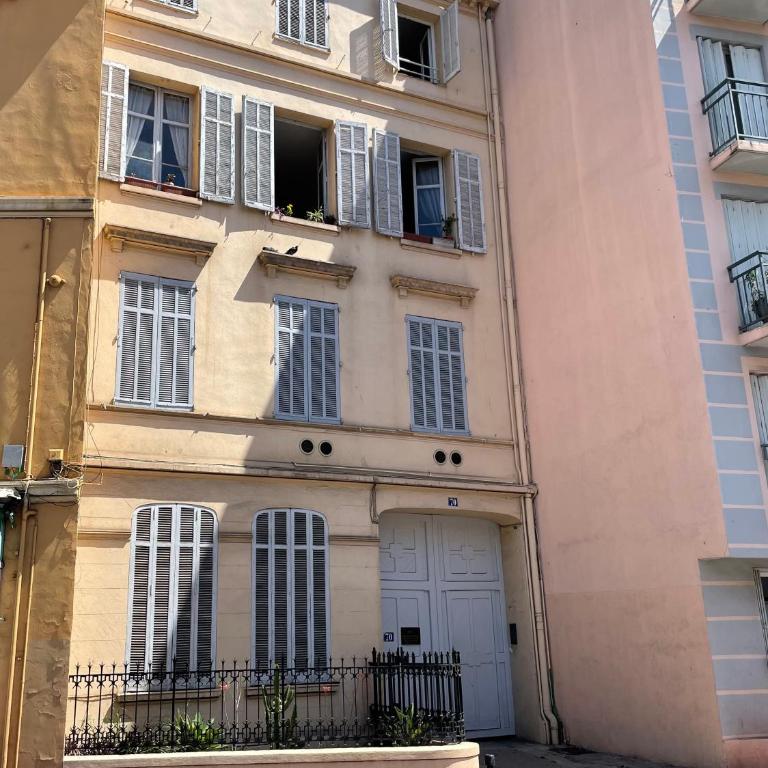 Maisonnette Studio bas Suquet, proche plage et palais - Appartement 1 Chambre - 17
