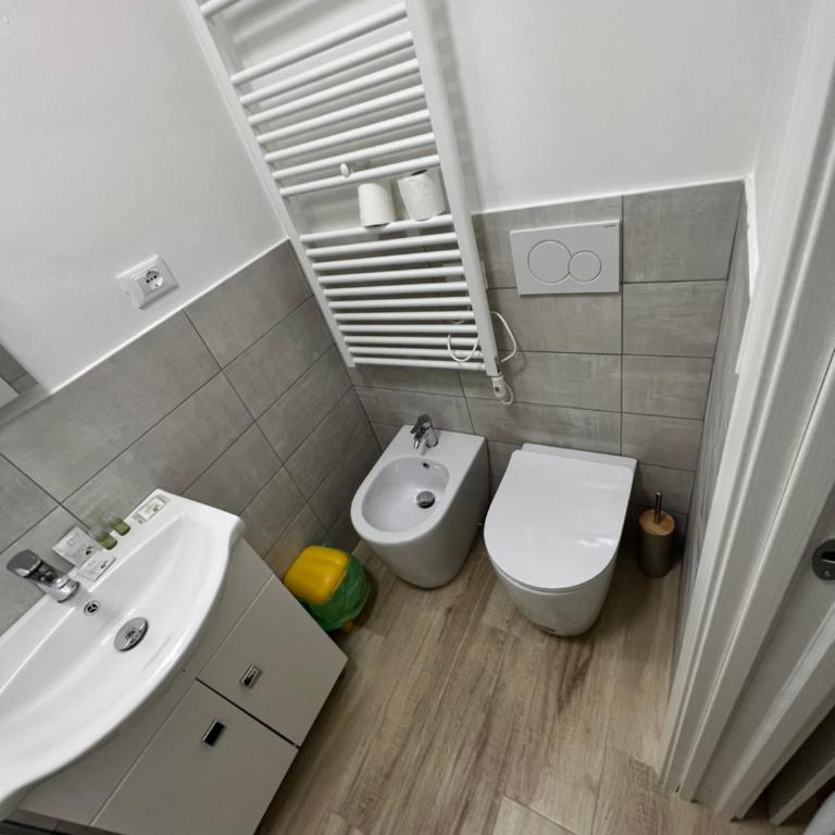 Alì Babà Rooms - Single Room with Private Bathroom - 4