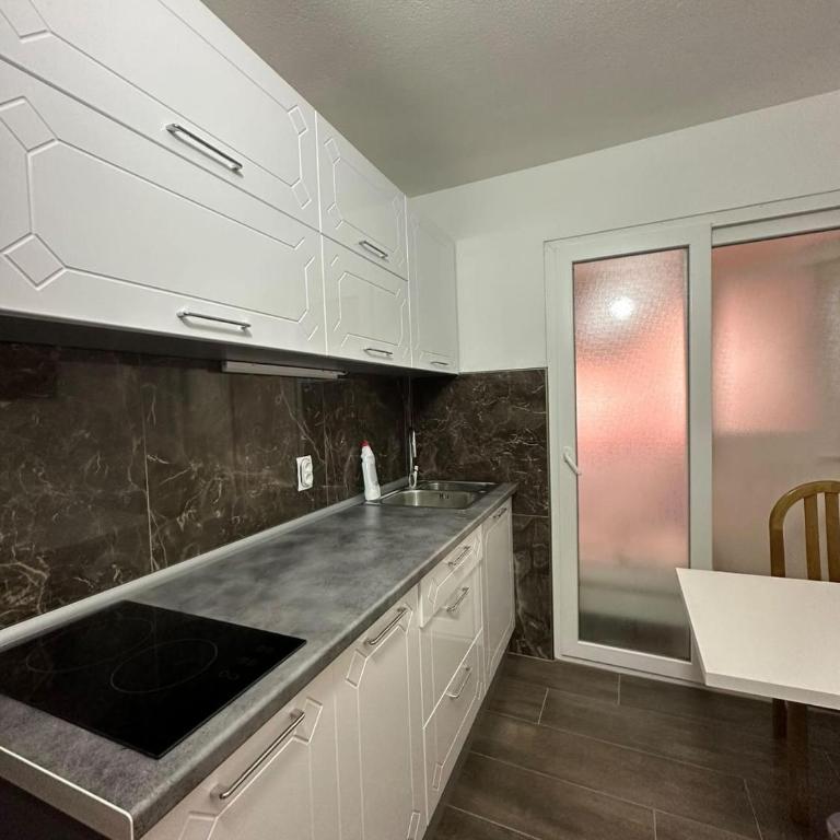 Stan na dan Banja Luka - Apartman sa 1 Spavaćom Sobom - 2