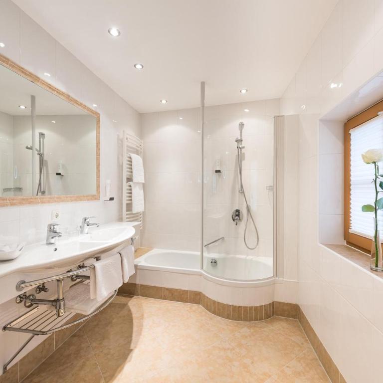 Eggerwirt Kitzbühel, Hotel & Restaurant - Standard Doppelzimmer - 4