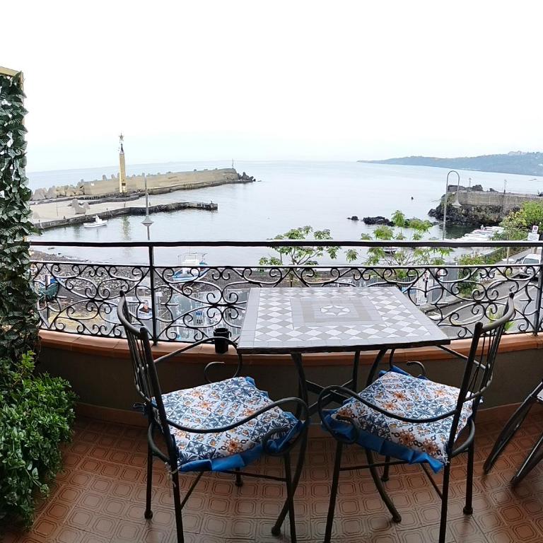 B&B la spiaggetta di Stazzo - Camera Tripla Deluxe con Vista Mare - 7