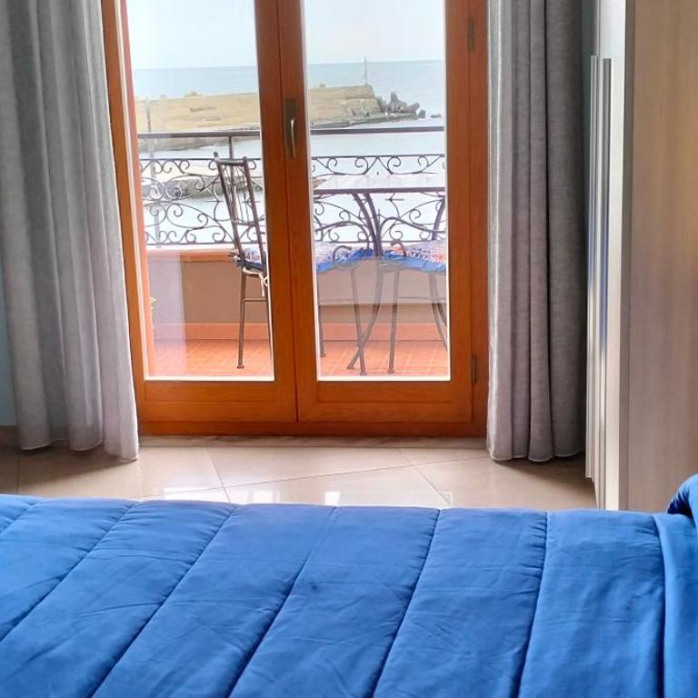 B&B la spiaggetta di Stazzo - Camera Tripla Deluxe con Vista Mare - 6