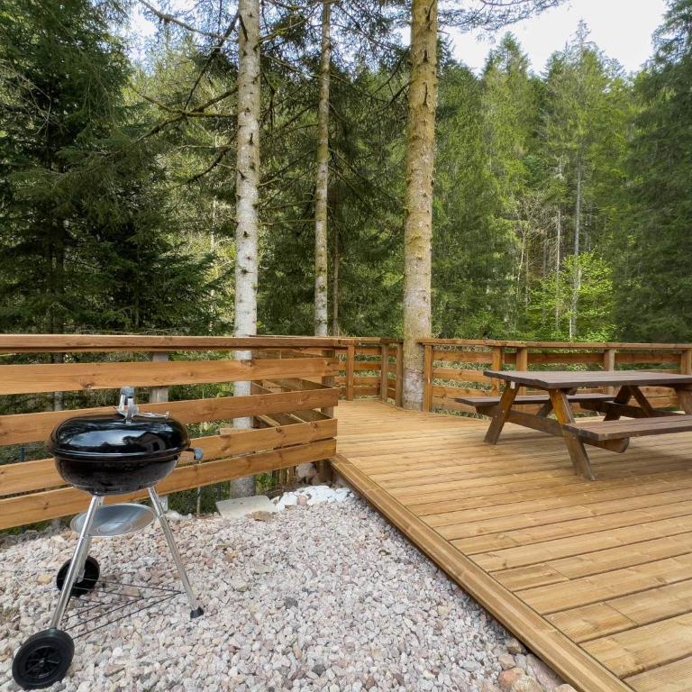 Le Refuge perché du saut de la bourrique, SPA, terrain clôturé, bordure de forêt - Chalet 2 Chambres - 13
