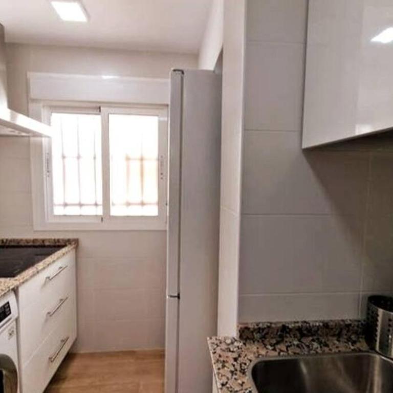 Moderno apartamento Sevilla zona Nervión. WiFi/AC - Apartamento de 2 dormitorios - 3