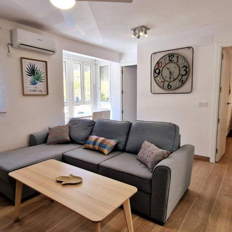 Moderno apartamento Sevilla zona Nervión. WiFi/AC - Apartamento de 2 dormitorios - 19