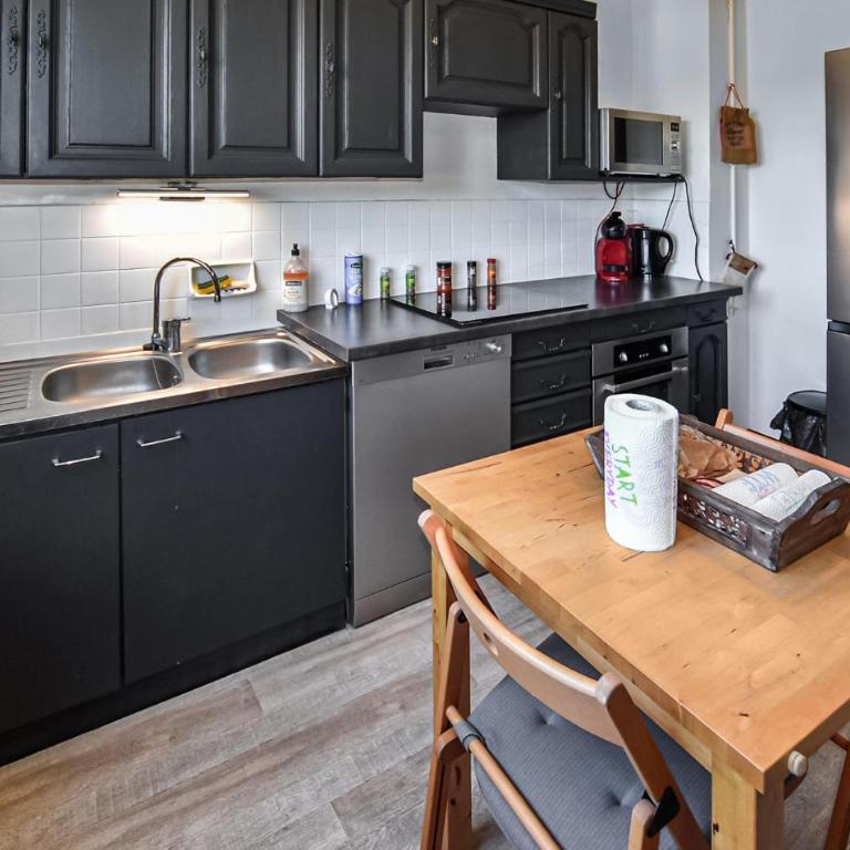 2 Bedroom Amazing Apartment In Carpentras - Appartement 2 Chambres - 9