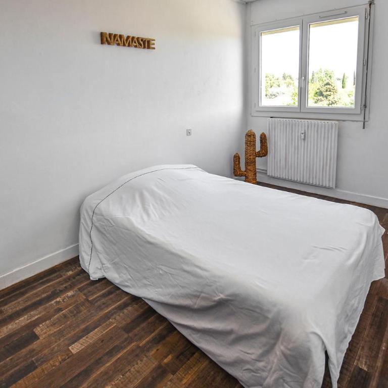 2 Bedroom Amazing Apartment In Carpentras - Appartement 2 Chambres - 13