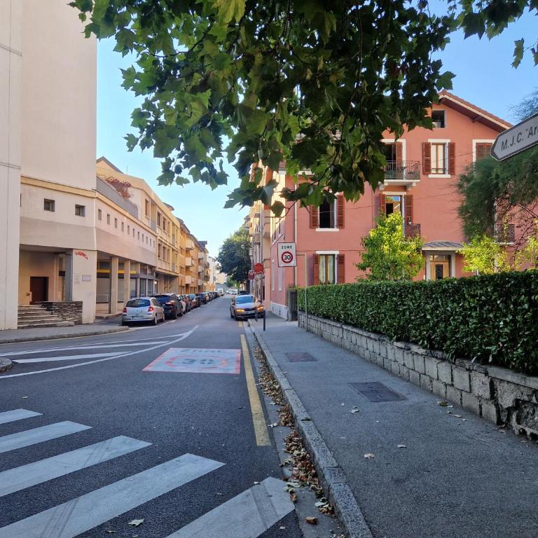 Magnifique appartement & parking à 1000m du lac by ImmoConciergerie - Appartement 1 Chambre - 13