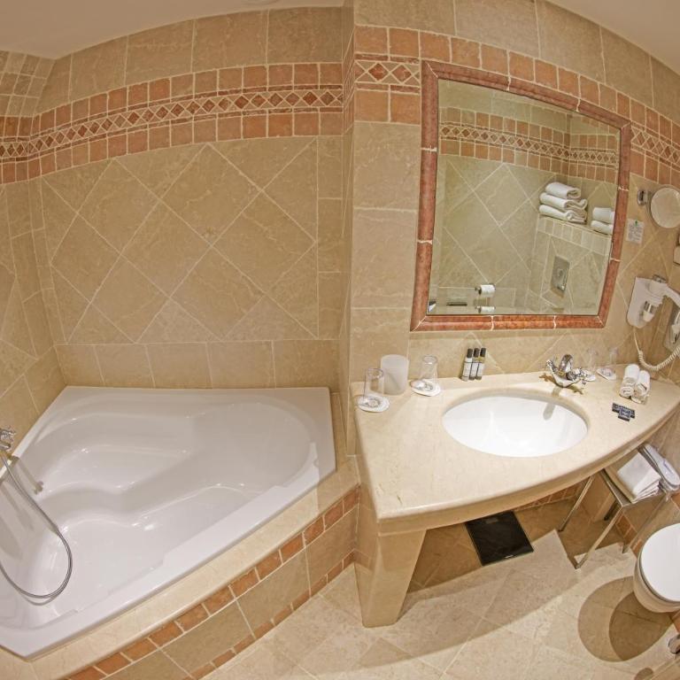 Hôtel L'Abbaye - Suite - 5