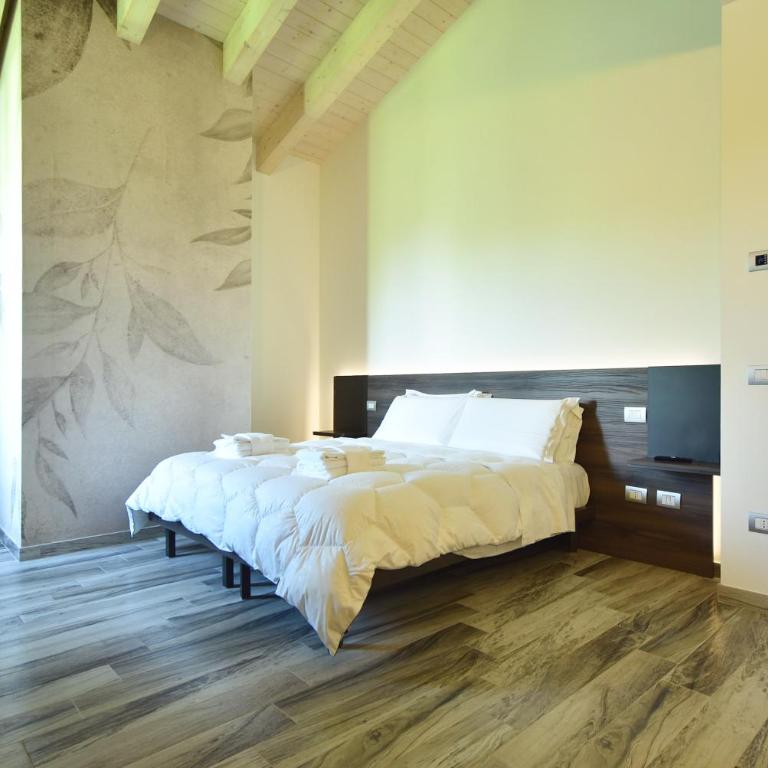 Welc-om Royal Garden luxury rooms - Camera Matrimoniale Superior - 8