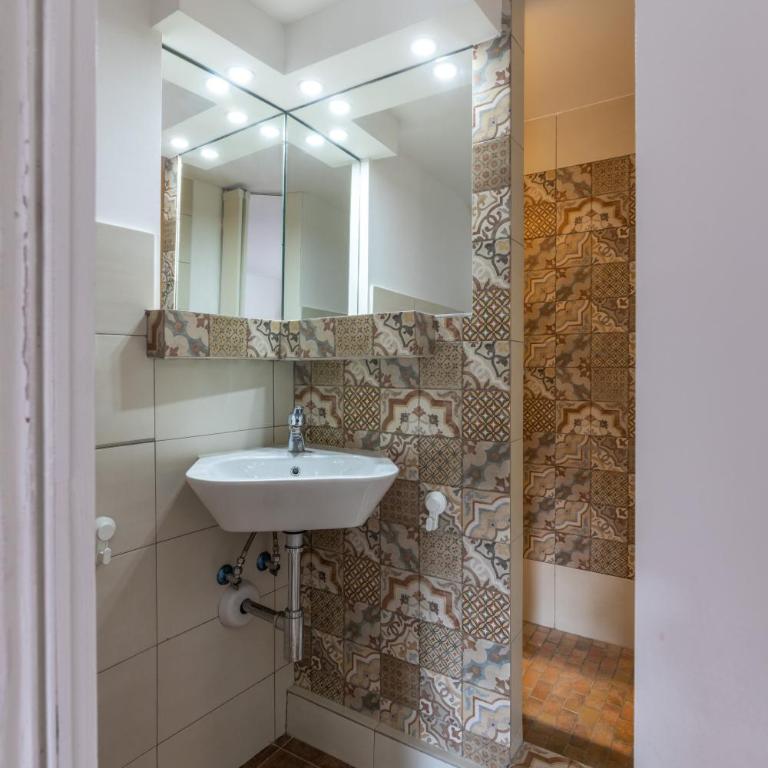 Catania City Center Historical Building Home - Appartamento con 2 Camere da Letto - 17
