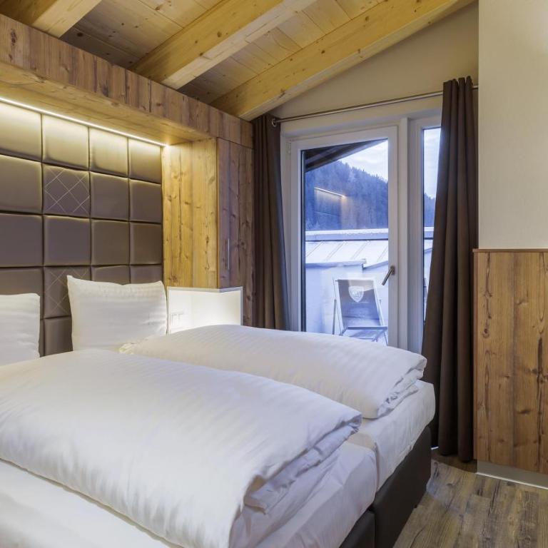 AvenidA Mountain Lodges Saalbach incl Joker Card - Penthouse-Apartment mit 4 Schlafzimmern - 7