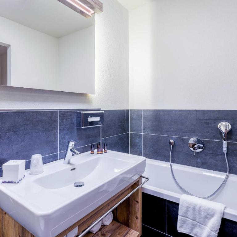 AvenidA Mountain Lodges Saalbach incl Joker Card - Penthouse-Apartment mit 4 Schlafzimmern - 19