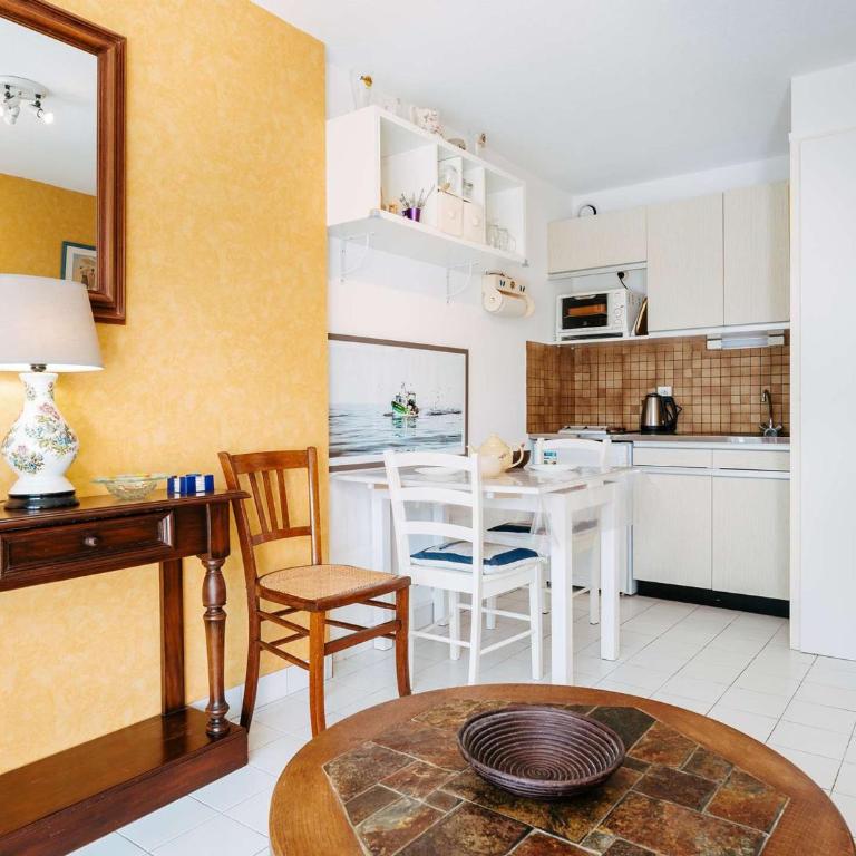 Studio cabine à Carnac, 4 personnes, proche plage, parking inclus - FR-1-477-108 - Studio - 3