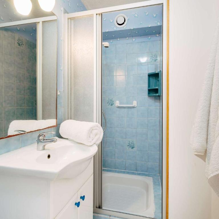 Studio cabine à Carnac, 4 personnes, proche plage, parking inclus - FR-1-477-108 - Studio - 9