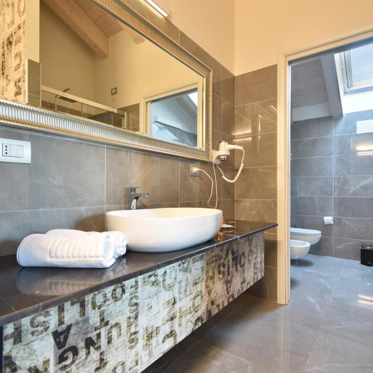 Welc-om Royal Garden luxury rooms - Camera Matrimoniale Standard - 2
