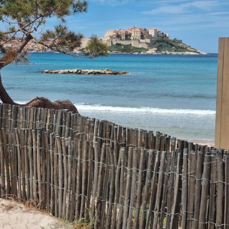 T2 Calvi entierement équipé à 150m de la plage. - Appartement 2 Chambres - 6