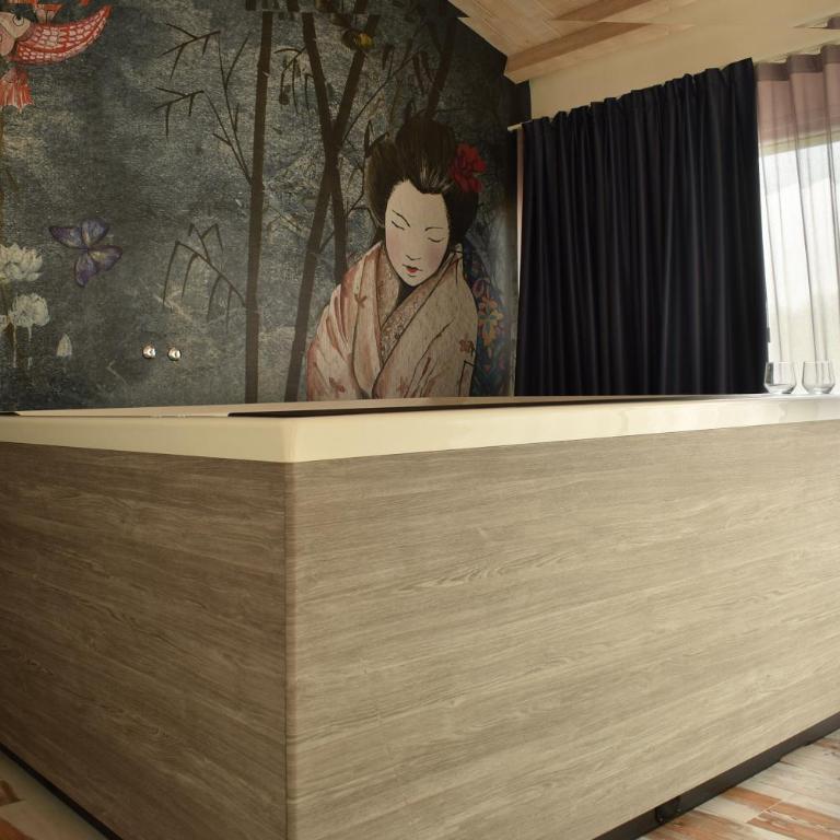 Welc-om Royal Garden luxury rooms - Camera Matrimoniale con Vasca Idromassaggio - 13
