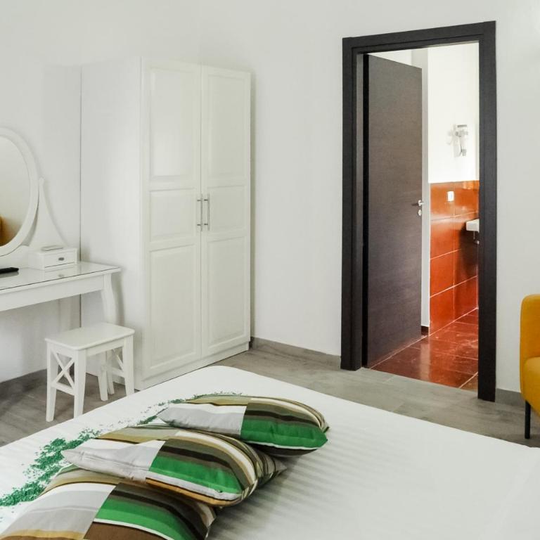 Etna Suite Group - Superior Double or Twin Room - 2