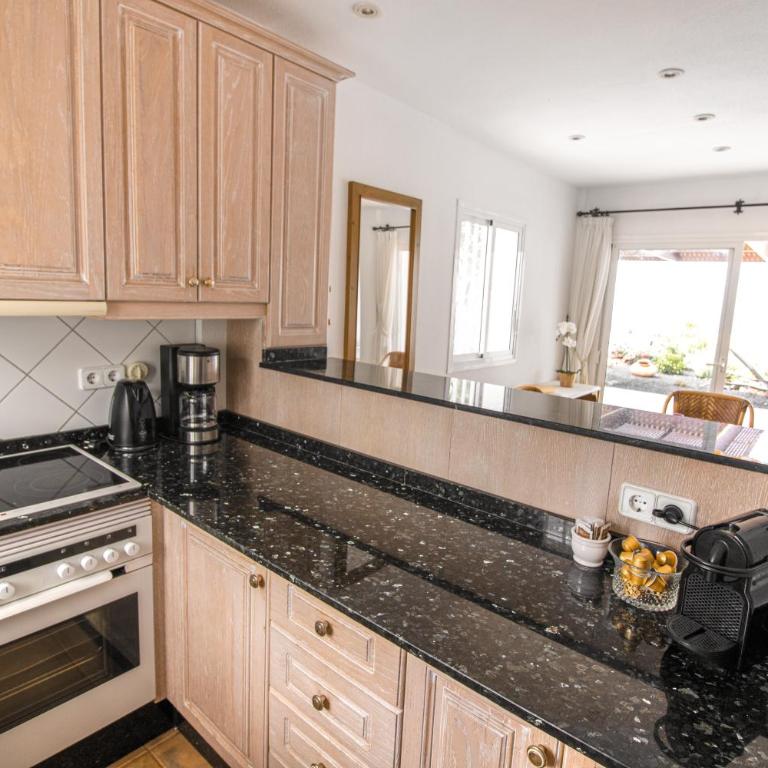 Villa Margret con piscina privada en Costa Adeje - Villa de 2 dormitorios - 32