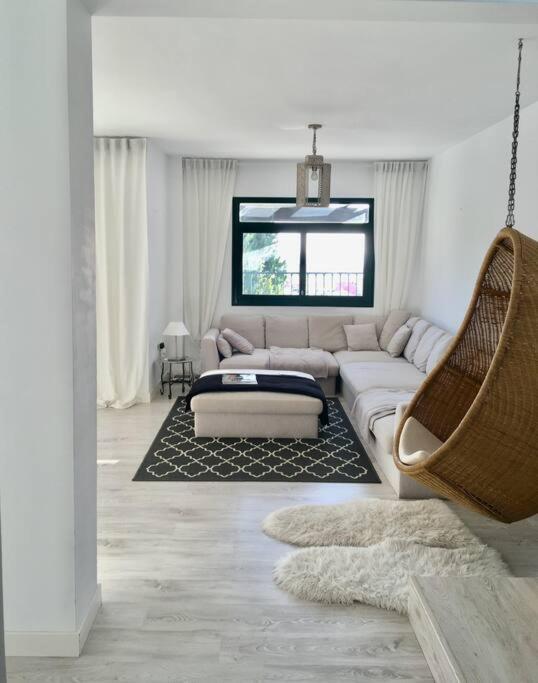 3 Bedroom Semi Detached Villa with Stunning Views! - Three-Bedroom Apartment - 16