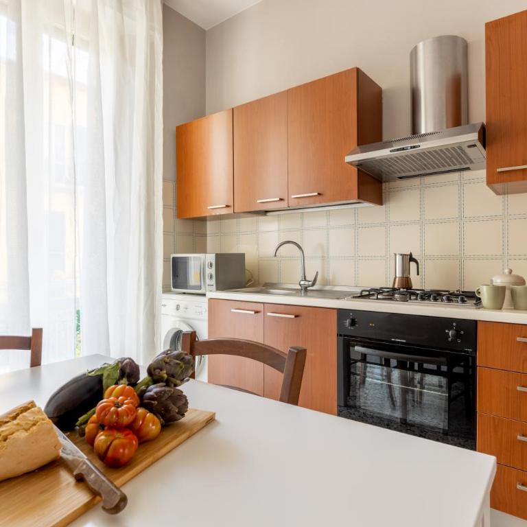Central Station Apartment Pisa Close to Train & Attractions - Two-Bedroom Apartment - 7