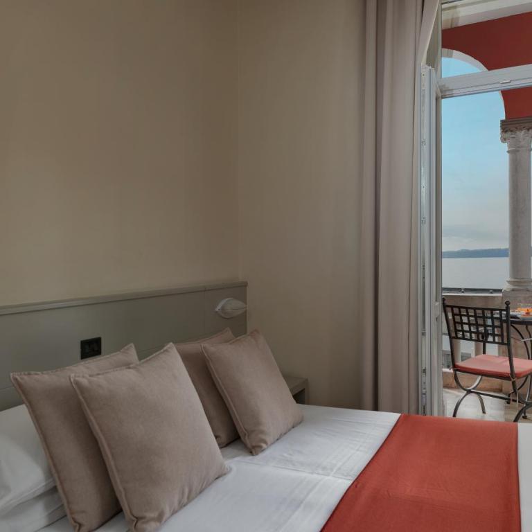 Hotel Milano - Superior Double or Twin Room with Lake View - 8