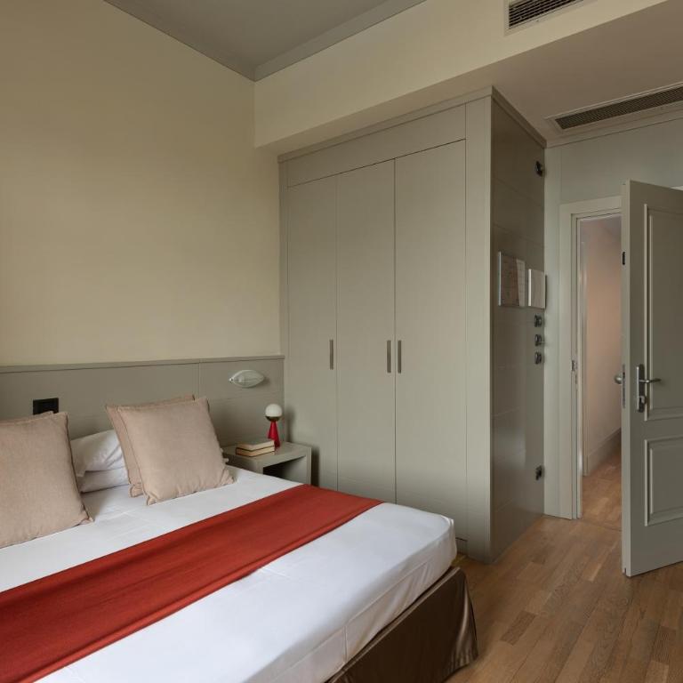 Hotel Milano - Double or Twin Room with Balcony and Lake View - 7