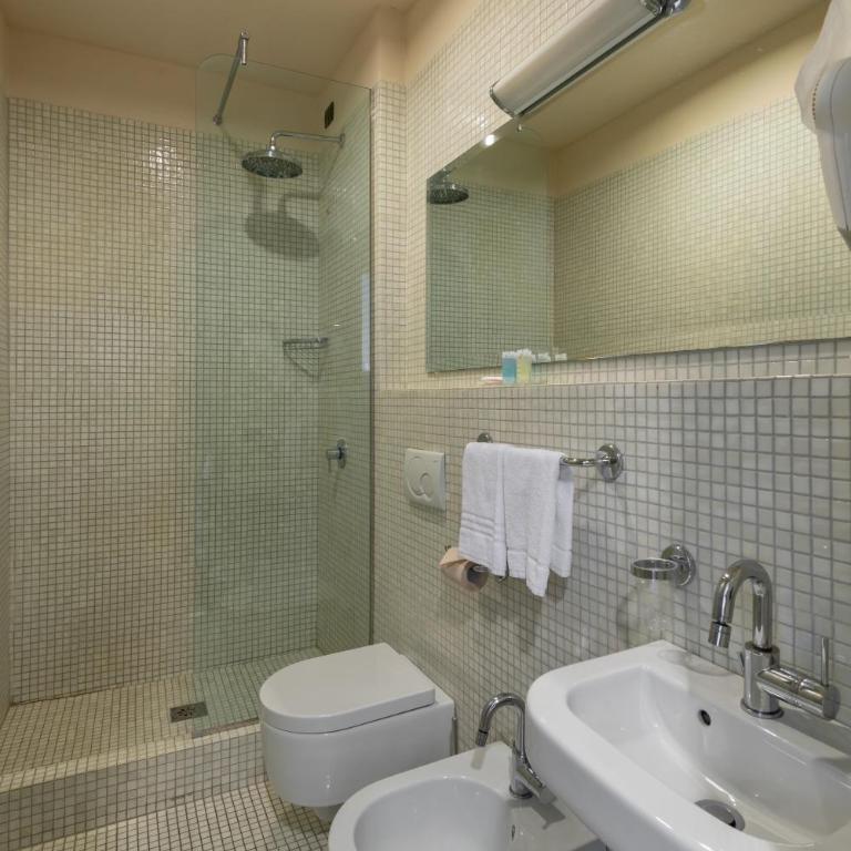 Hotel Milano - Superior Double or Twin Room with Lake View - 23