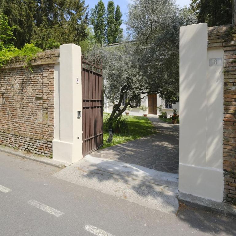 GuestHost - Certosa di Ferrara Wonderful Villa x12! - Appartamento - 47