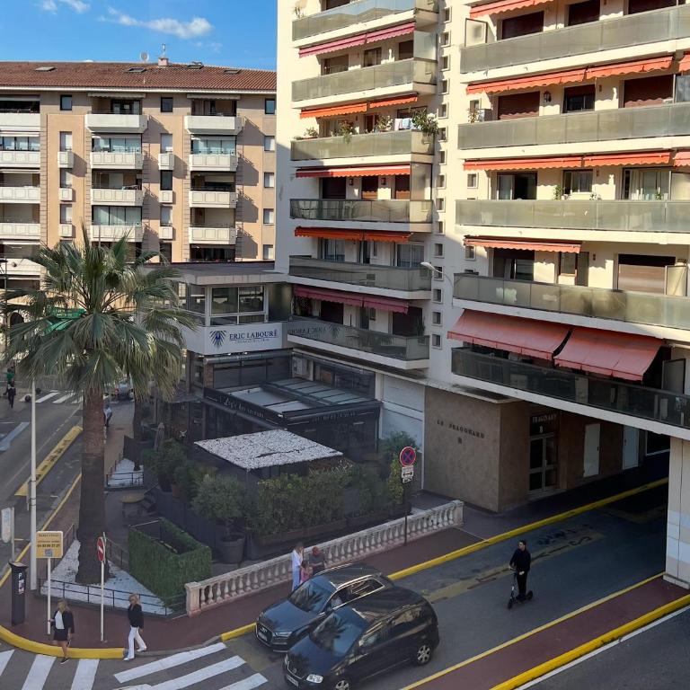 Cannes Centre, 3 Chambres, Plage et La Croisette à 50m - Appartement 3 Chambres - 35
