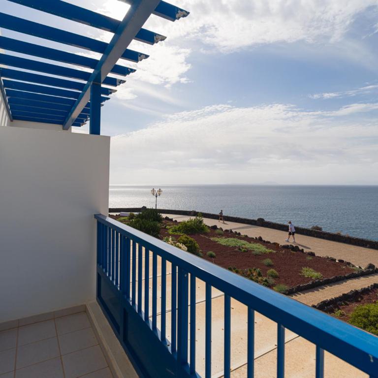 Las Moreras Playa Blanca - Three-Bedroom House - 1