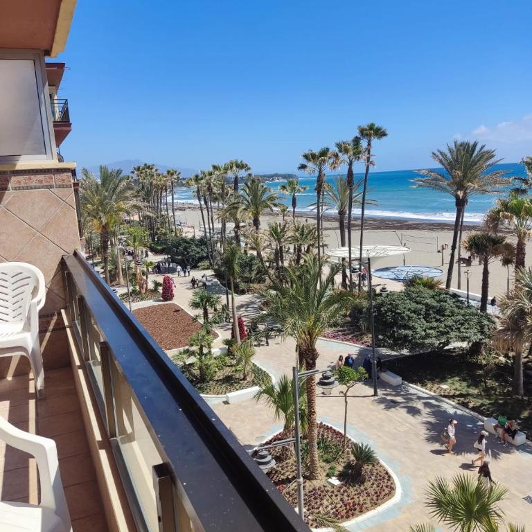 Estepona primera línea de playa, apartamento 2-4 personas - Apartamento con vistas al mar - 32