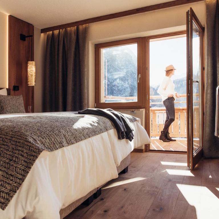 Hotel habicher hof - Your 4-Star Superior Wellness Hideaway - Comfort Double Room with Balcony - 2
