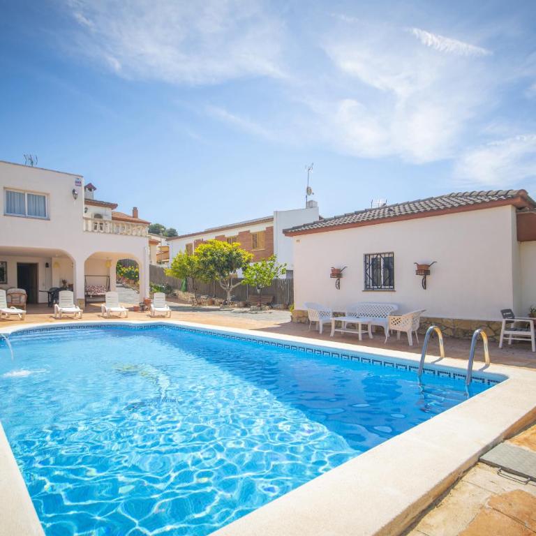 Catalunya Casas Tranquil nature 'feel' , yet only 4 min to beach! - Villa con piscina privada - 1
