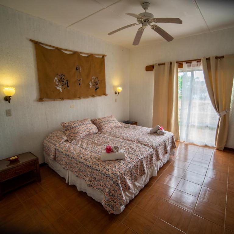 Tupa Hotel - Habitación Cuádruple con vistas al mar - 9
