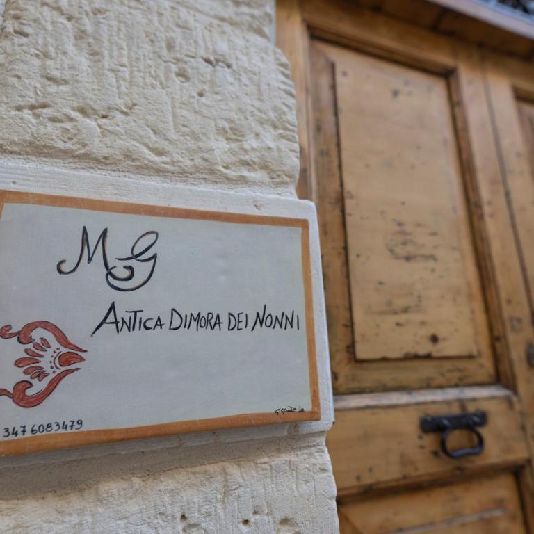 Antica Dimora dei Nonni - Quadruple Room with Balcony - 11