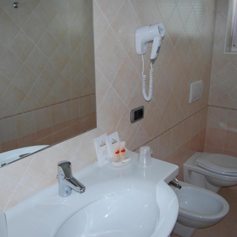 Hotel Garni Arnica - Camera Matrimoniale Deluxe - 3