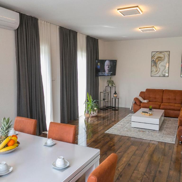 Holiday Home Libera - Two-Bedroom Villa - 25